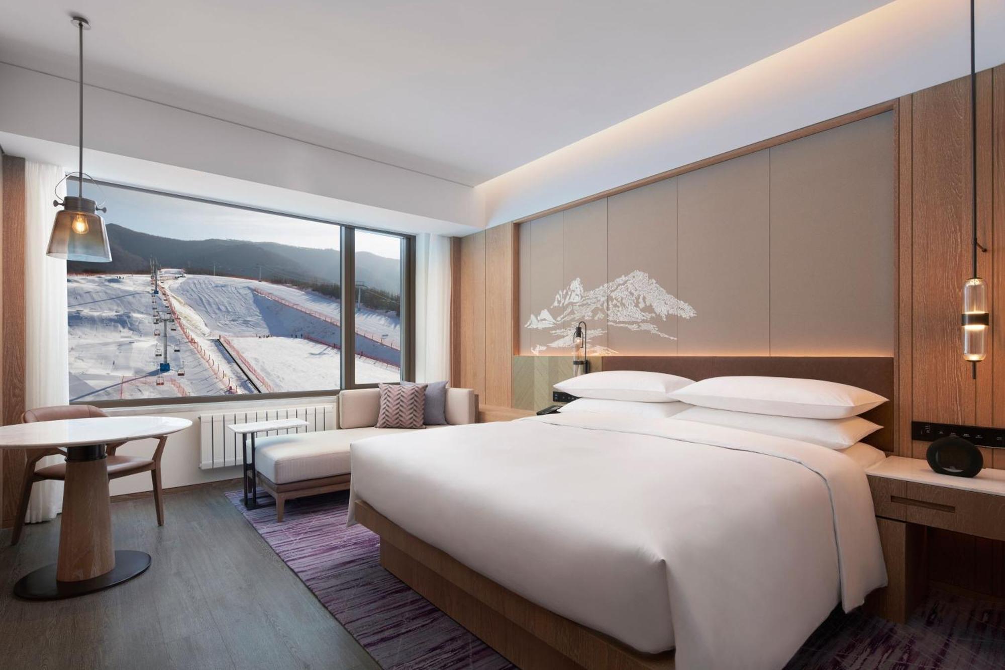 Отель Courtyard By Marriott Chongli Zhangjiakou Экстерьер фото